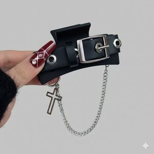 NEW Punk / Gothic Black Hair Clip w/ Chain